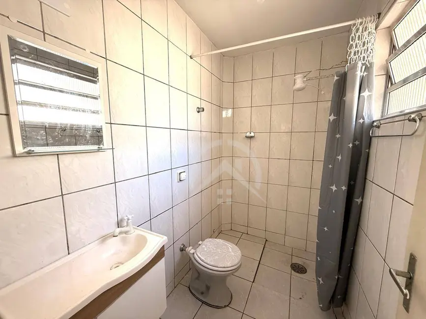 Foto 9 de Casa com 2 quartos para alugar, 150m2 em Alvinópolis, Atibaia - SP