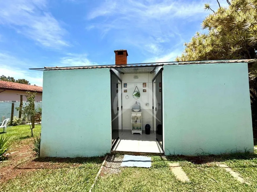 Foto 5 de Chácara com 2 quartos para alugar, 400m2 em Atibaia - SP