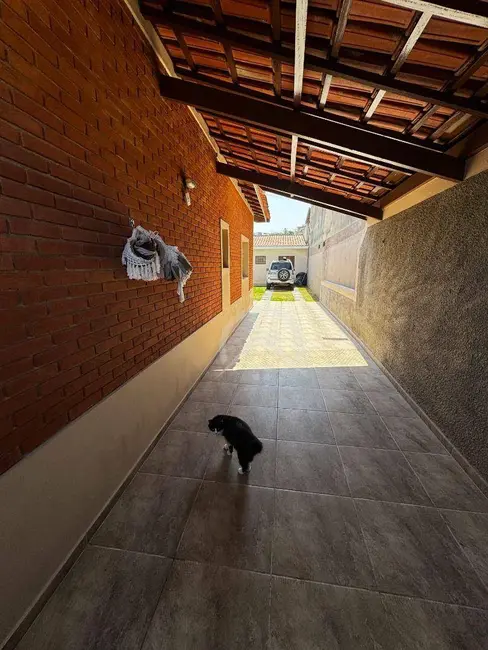 Casa com 2 quartos à venda, 225m2 em Atibaia Jardim, Atibaia - SP - imagem 9 Foto 9 de Casa com 2 quartos à venda, 225m2 em Atibaia Jardim, Atibaia - SP