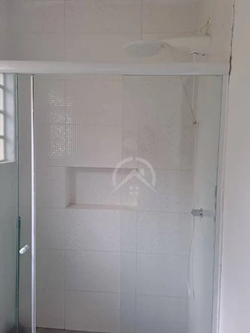 Foto 3 de Casa com 2 quartos para alugar, 750m2 em Jardim dos Pinheiros, Atibaia - SP