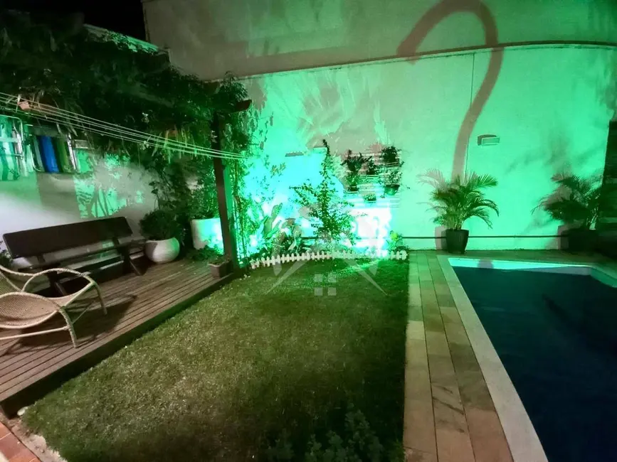 Foto 4 de Sobrado com 3 quartos à venda, 189m2 em Atibaia - SP