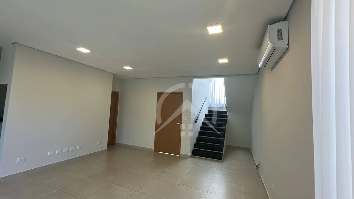 Foto 5 de Sobrado com 3 quartos para alugar, 290m2 em Jardim dos Pinheiros, Atibaia - SP