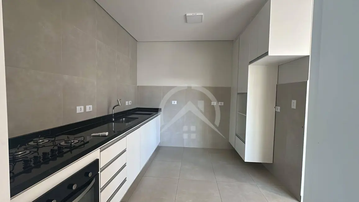 Foto 6 de Sobrado com 3 quartos para alugar, 290m2 em Jardim dos Pinheiros, Atibaia - SP
