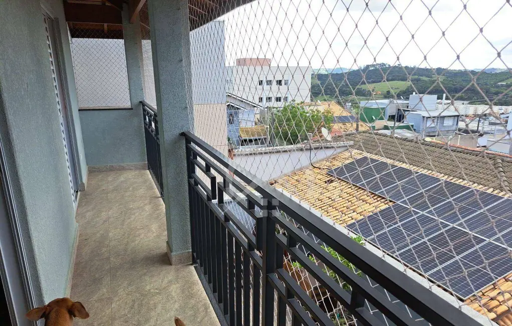 Foto 3 de Sobrado com 3 quartos à venda, 186m2 em Nova Cerejeira, Atibaia - SP