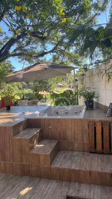 Foto 2 de Casa com 4 quartos à venda, 200m2 em Chácaras Maringá, Atibaia - SP