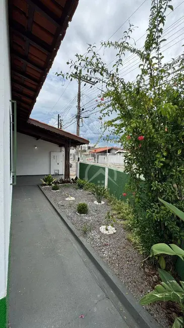 Foto 2 de Casa com 2 quartos à venda e para alugar, 152m2 em Ressaca, Atibaia - SP