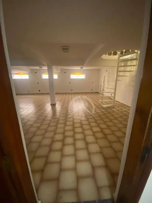 Foto 8 de Sobrado com 4 quartos à venda, 780m2 em Vila Santista, Atibaia - SP