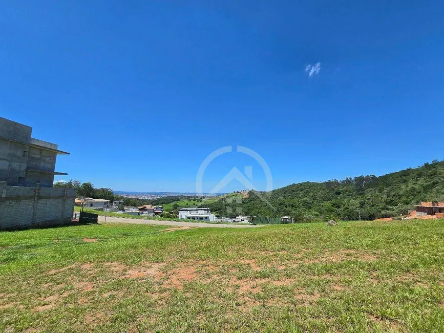 Foto 2 de Terreno / Lote à venda, 682m2 em Atibaia - SP