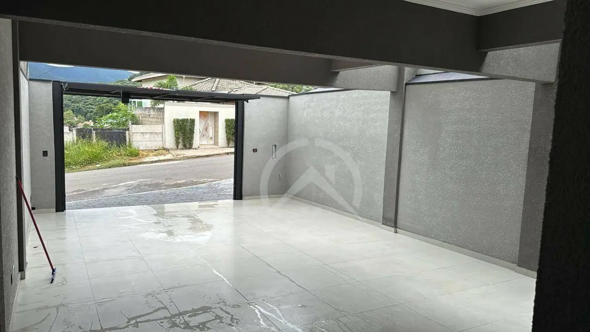 Foto 4 de Casa com 3 quartos à venda, 200m2 em Vila Petrópolis, Atibaia - SP