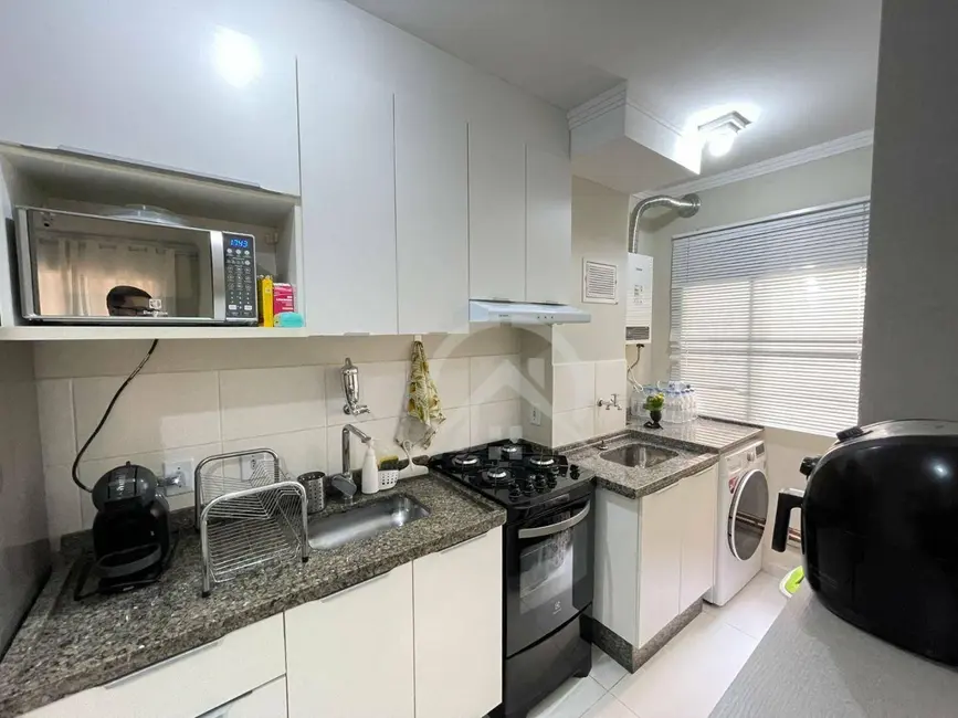 Foto 4 de Apartamento com 2 quartos à venda e para alugar, 53m2 em Caetetuba, Atibaia - SP