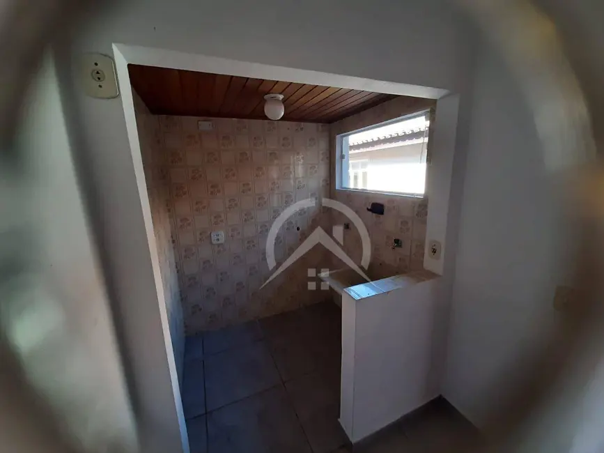 Casa com 3 quartos para alugar, 300m2 em Vila Santista, Atibaia - SP - imagem 2 Foto 2 de Casa com 3 quartos para alugar, 300m2 em Vila Santista, Atibaia - SP