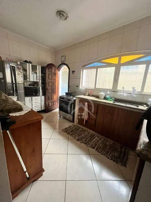 Foto 2 de Casa com 3 quartos à venda e para alugar, 400m2 em Chácaras Maringá, Atibaia - SP