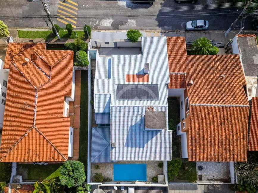 Foto 5 de Casa com 4 quartos à venda, 300m2 em Jardim Tapajós, Atibaia - SP