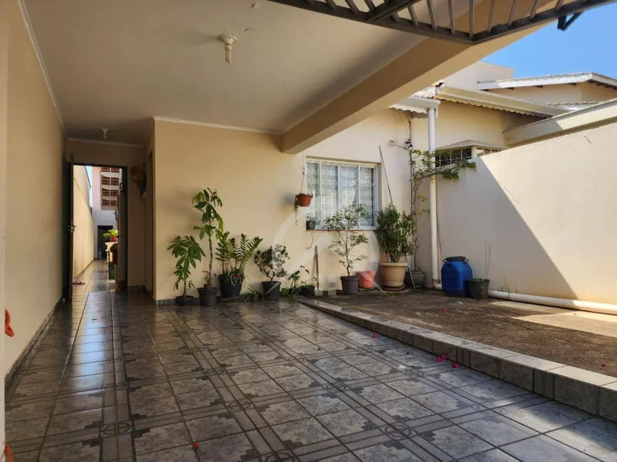 Foto 1 de Casa com 3 quartos à venda, 193m2 em Parque dos Coqueiros, Atibaia - SP