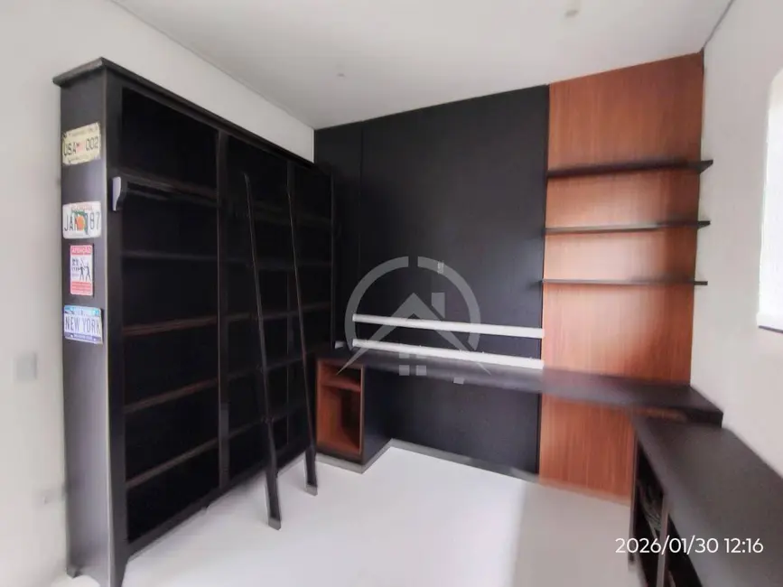 Foto 9 de Casa de Condomínio com 3 quartos para alugar, 360m2 em Parque Arco Iris, Atibaia - SP