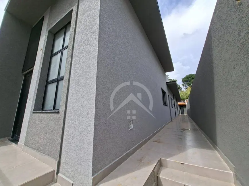 Foto 2 de Casa com 3 quartos à venda e para alugar, 200m2 em Jardim dos Pinheiros, Atibaia - SP