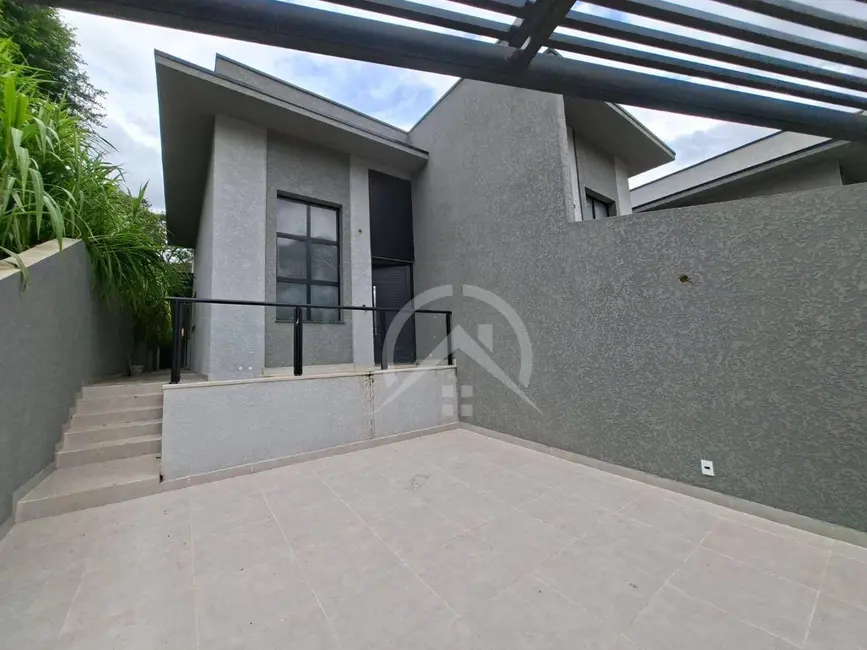 Foto 3 de Casa com 3 quartos à venda e para alugar, 200m2 em Jardim dos Pinheiros, Atibaia - SP