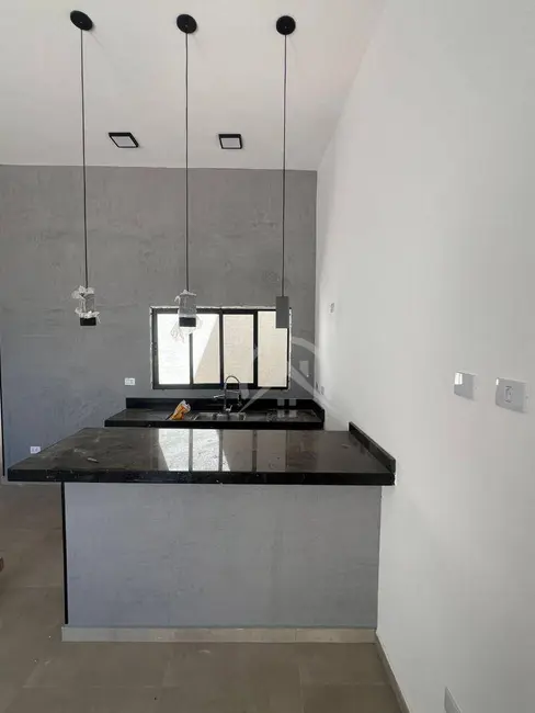 Foto 1 de Casa com 3 quartos para alugar, 180m2 em Jardim Alvinópolis, Atibaia - SP