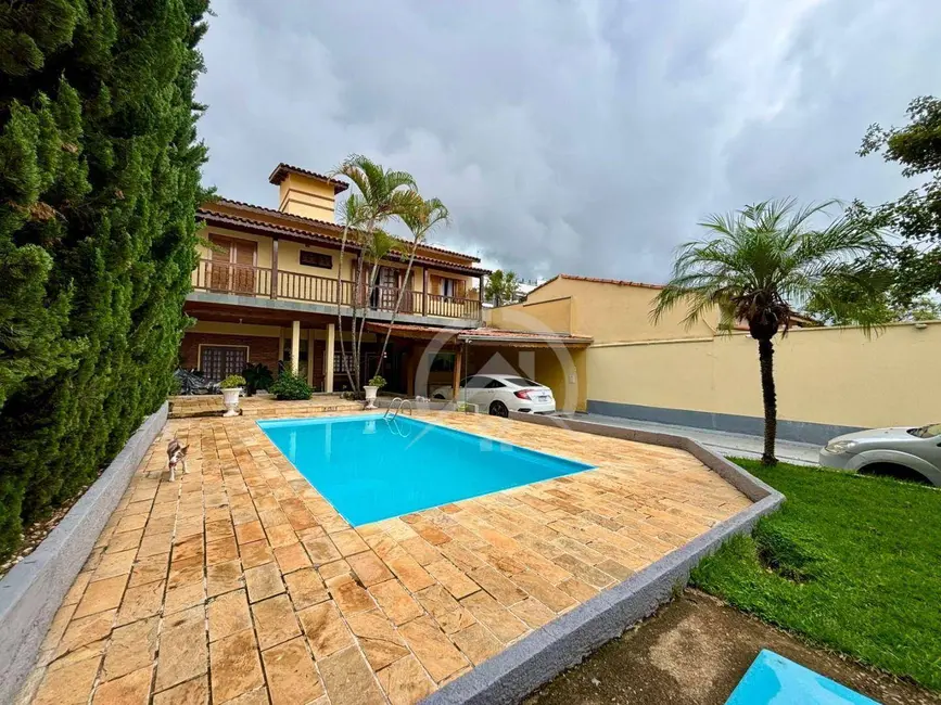 Foto 1 de Sobrado com 3 quartos para alugar, 425m2 em Alvinópolis, Atibaia - SP