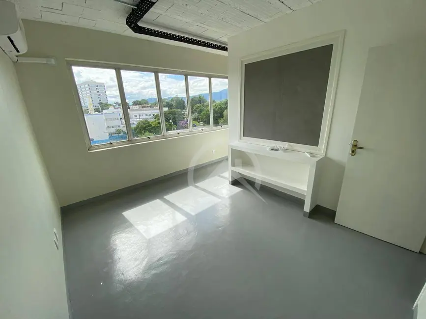 Foto 3 de Sala Comercial para alugar, 60m2 em Centro, Atibaia - SP
