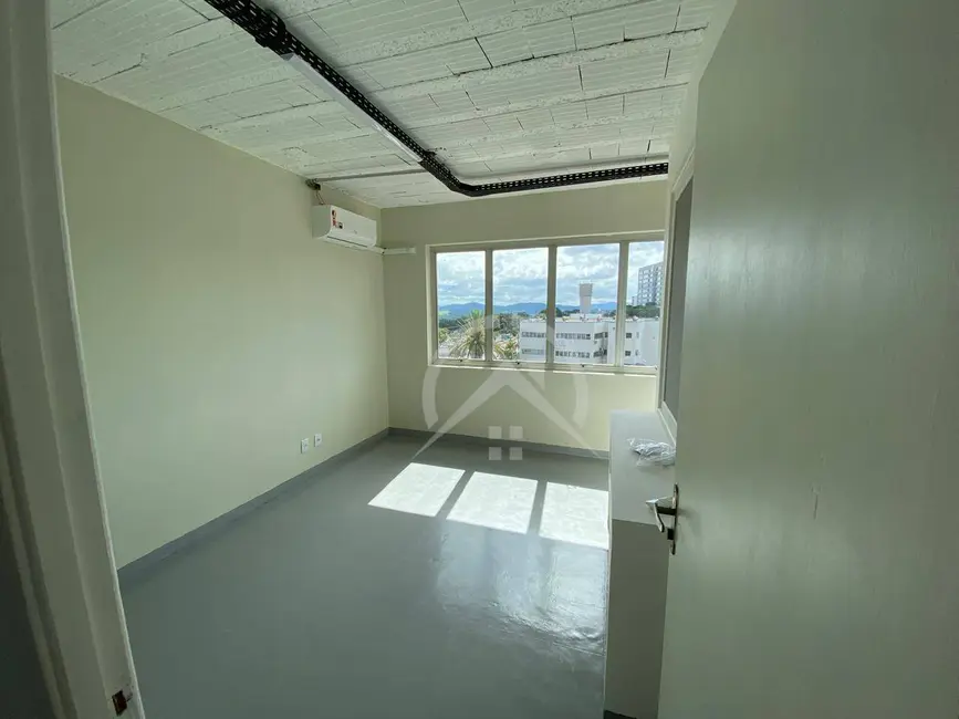 Foto 2 de Sala Comercial para alugar, 60m2 em Centro, Atibaia - SP
