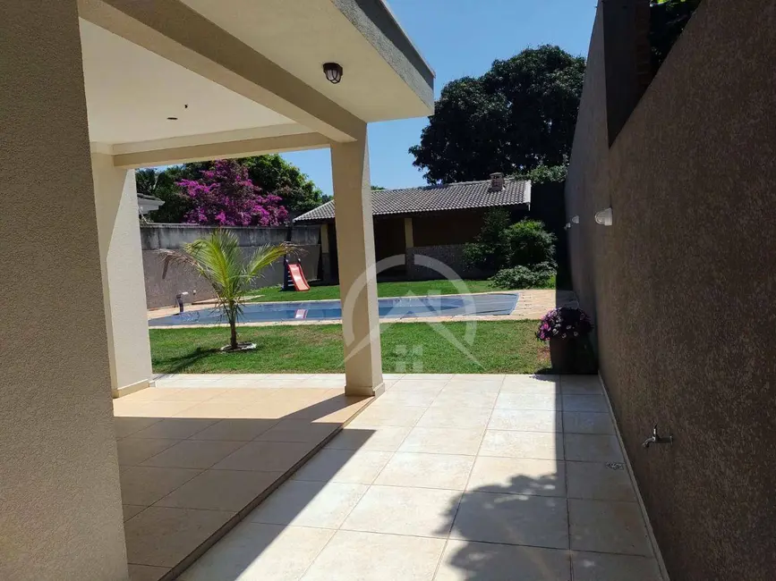 Foto 3 de Casa com 3 quartos à venda, 654m2 em Vila Santista, Atibaia - SP