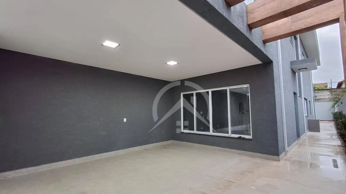 Foto 3 de Sobrado com 3 quartos à venda, 180m2 em Jardim dos Pinheiros, Atibaia - SP