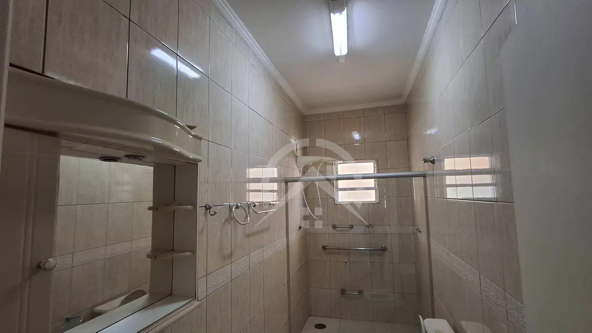 Casa com 3 quartos à venda e para alugar, 350m2 em Atibaia - SP - imagem 4 Foto 4 de Casa com 3 quartos à venda e para alugar, 350m2 em Atibaia - SP