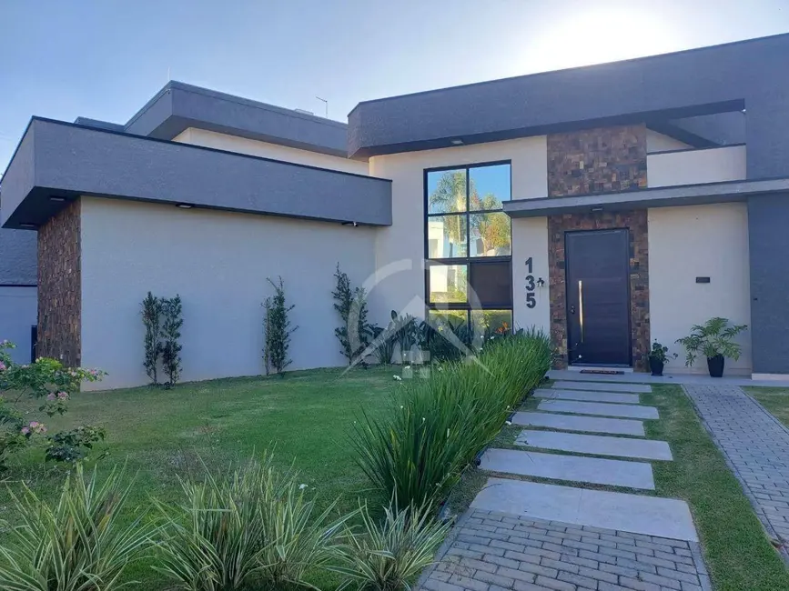 Casa de Condomínio com 4 quartos à venda, 730m2 em Tanque, Atibaia - SP - imagem 1 Foto 1 de Casa de Condomínio com 4 quartos à venda, 730m2 em Tanque, Atibaia - SP
