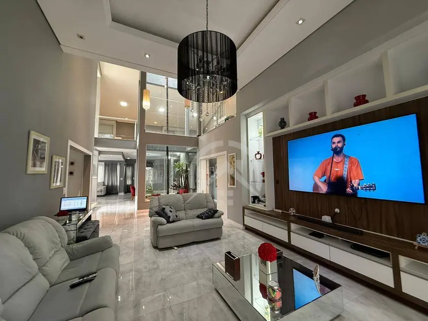 Foto 1 de Casa de Condomínio com 4 quartos à venda, 1200m2 em Guaxinduva, Atibaia - SP