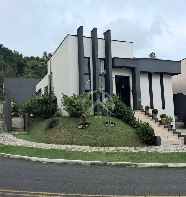 Foto 2 de Casa com 3 quartos à venda, 402m2 em Rio Abaixo, Atibaia - SP