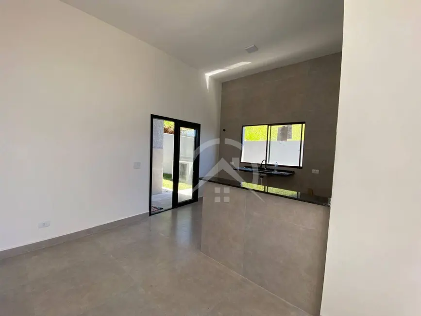 Foto 2 de Casa com 2 quartos à venda, 200m2 em Bom Jesus Dos Perdoes - SP