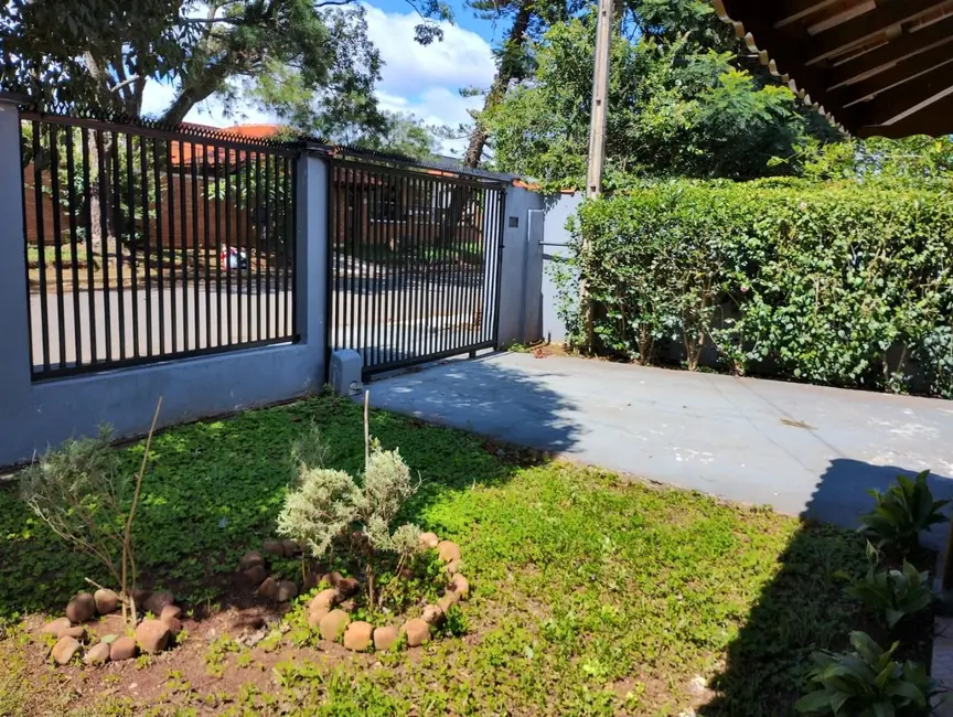 Foto 2 de Casa com 3 quartos para alugar, 400m2 em Jardim dos Pinheiros, Atibaia - SP