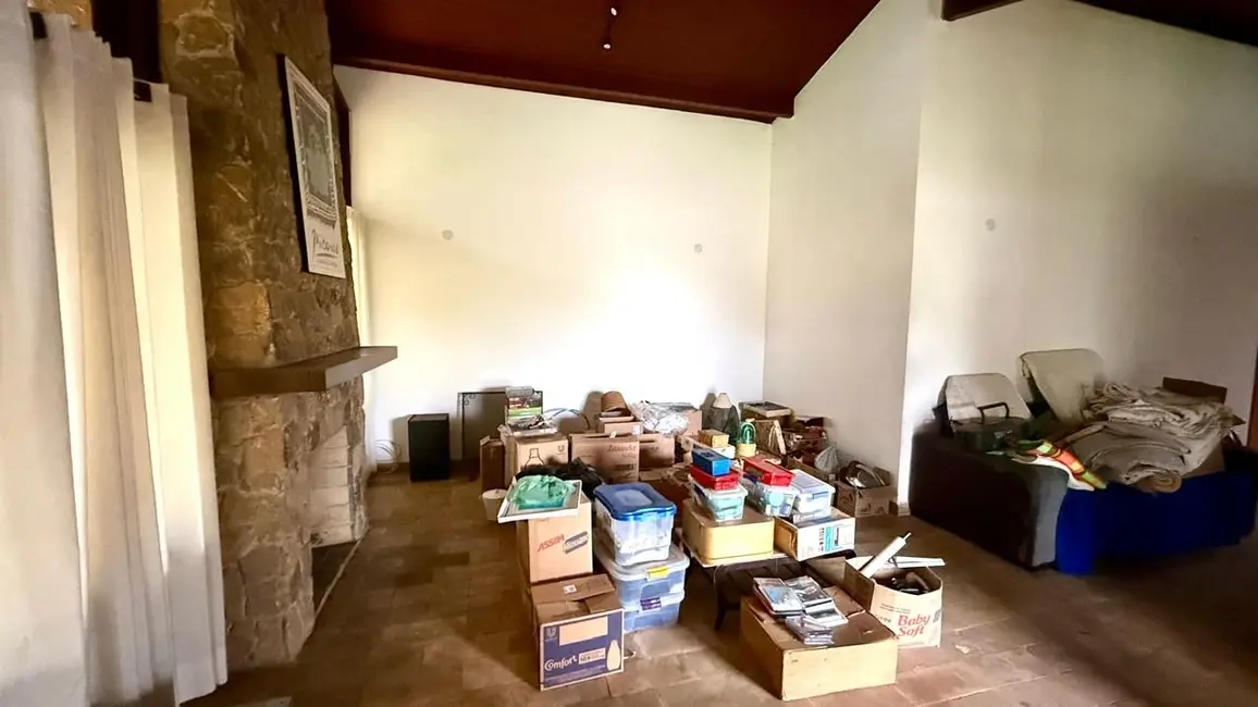 Foto 7 de Casa com 4 quartos para alugar, 1000m2 em Vila Santista, Atibaia - SP