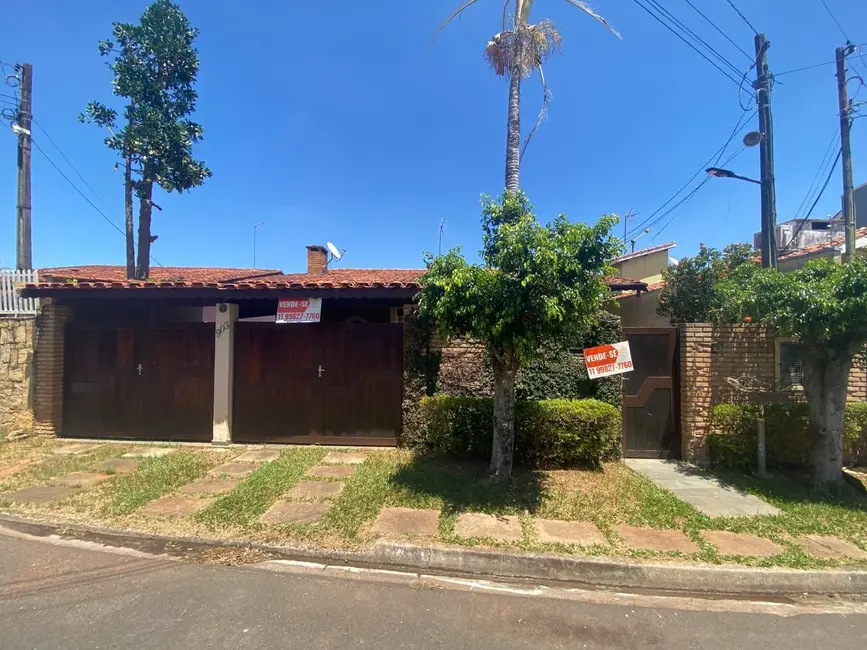 Foto 2 de Casa com 3 quartos à venda e para alugar, 570m2 em Jardim Paulista, Atibaia - SP