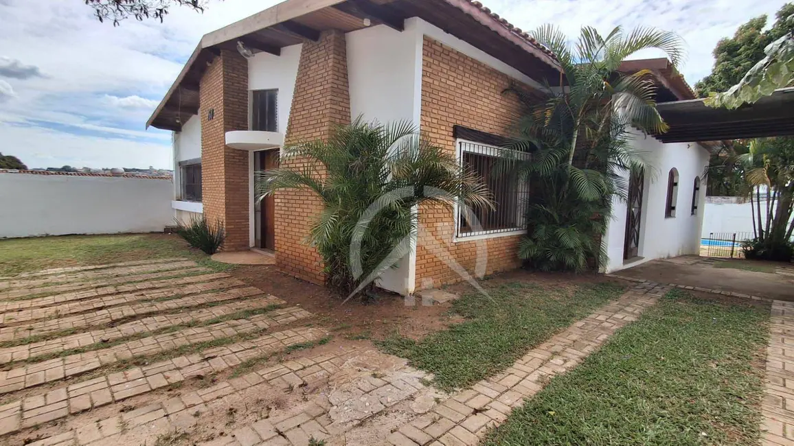 Foto 1 de Casa com 3 quartos à venda e para alugar, 500m2 em Jardim Paulista, Atibaia - SP