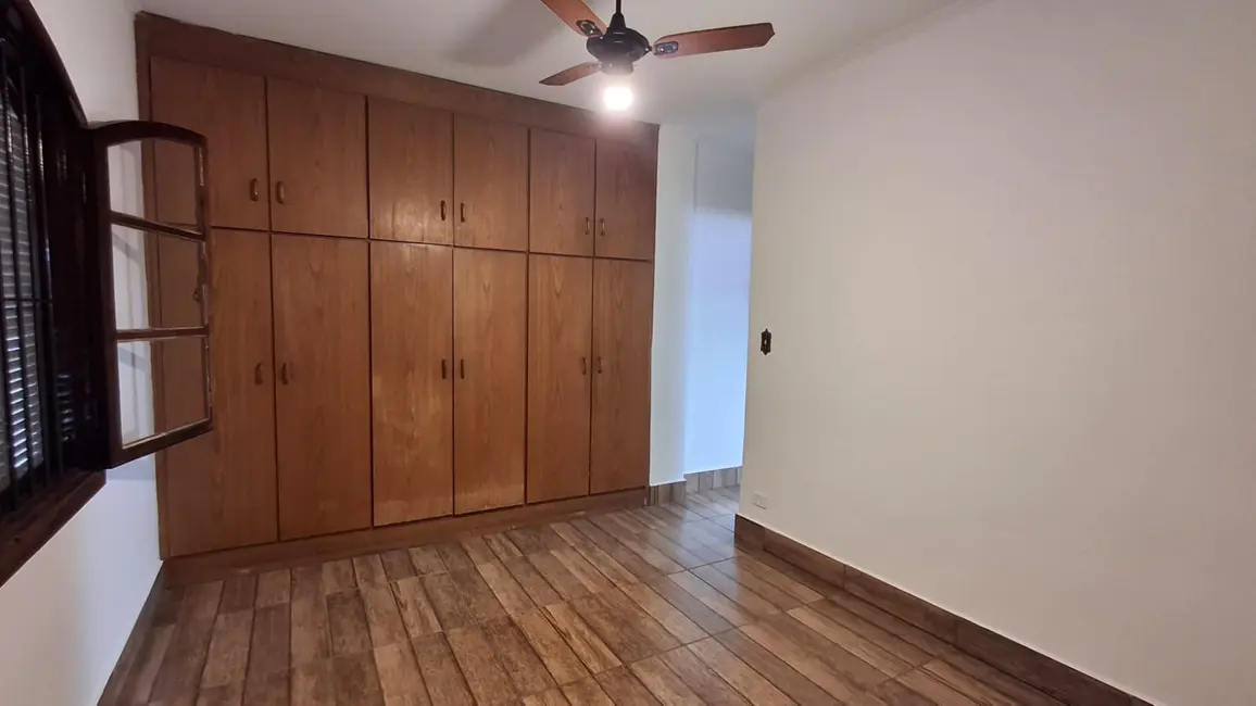 Foto 4 de Casa com 3 quartos à venda e para alugar, 500m2 em Jardim Paulista, Atibaia - SP