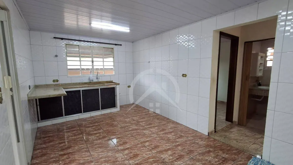 Casa com 3 quartos para alugar, 200m2 em Atibaia - SP - imagem 4 Foto 4 de Casa com 3 quartos para alugar, 200m2 em Atibaia - SP