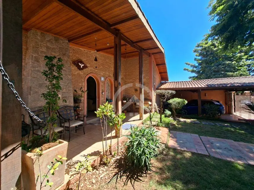 Foto 3 de Casa com 3 quartos à venda, 733m2 em Vila Esperia ou Giglio, Atibaia - SP