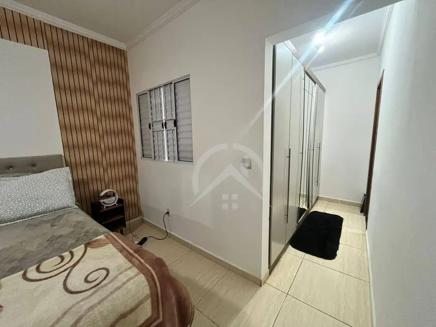 Foto 3 de Casa com 2 quartos à venda, 250m2 em Bom Jesus Dos Perdoes - SP