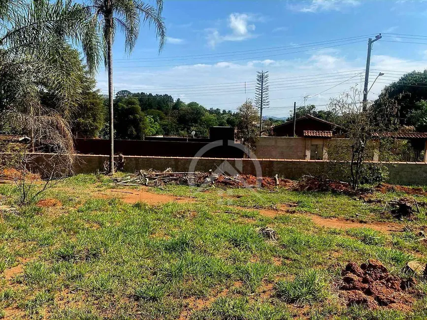 Chácara com 3 quartos à venda, 10m2 em Jardim Estância Brasil, Atibaia - SP - imagem 7 Foto 7 de Chácara com 3 quartos à venda, 10m2 em Jardim Estância Brasil, Atibaia - SP