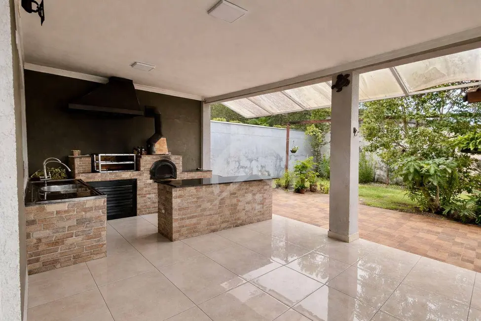 Foto 2 de Casa com 3 quartos à venda, 360m2 em Jardim Maristela, Atibaia - SP