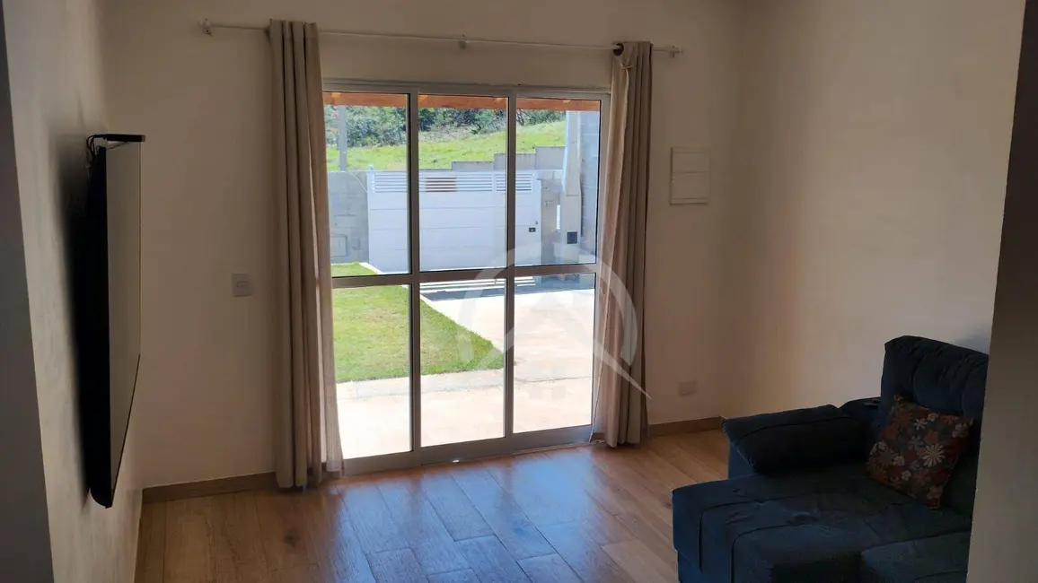 Foto 2 de Casa com 2 quartos à venda, 384m2 em Atibaia - SP