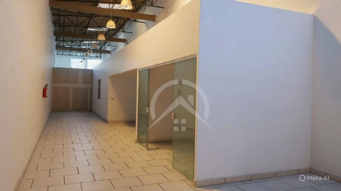 Foto 2 de Armazém / Galpão para alugar, 250m2 em Vila Thais, Atibaia - SP