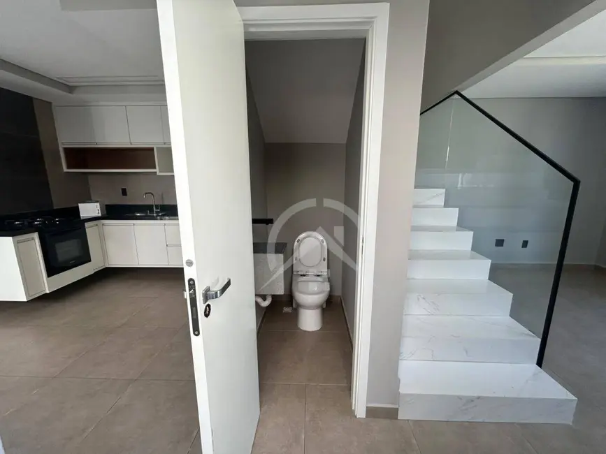 Foto 4 de Casa de Condomínio com 2 quartos à venda, 160m2 em Vila Santista, Atibaia - SP