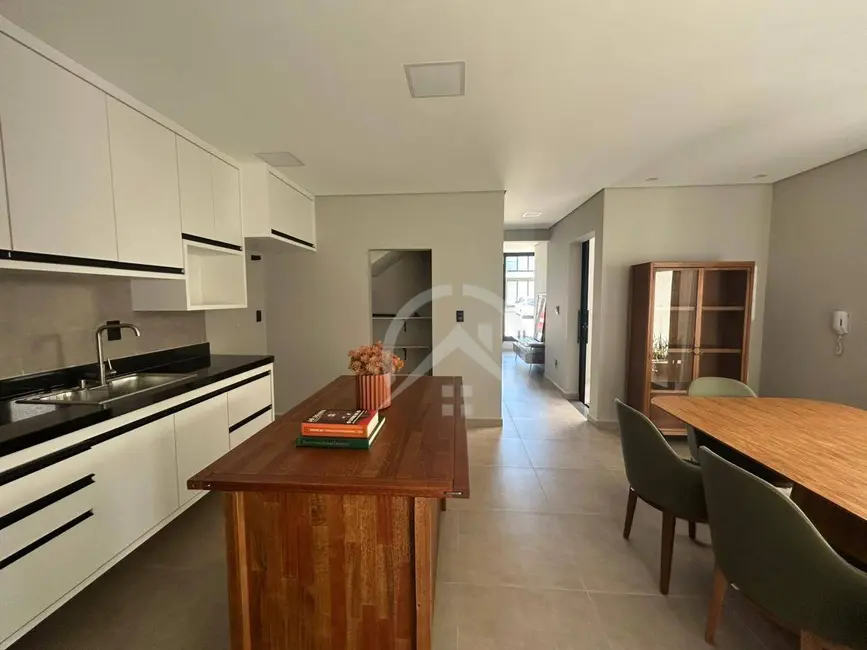 Foto 1 de Casa de Condomínio com 3 quartos à venda, 160m2 em Vila Santista, Atibaia - SP