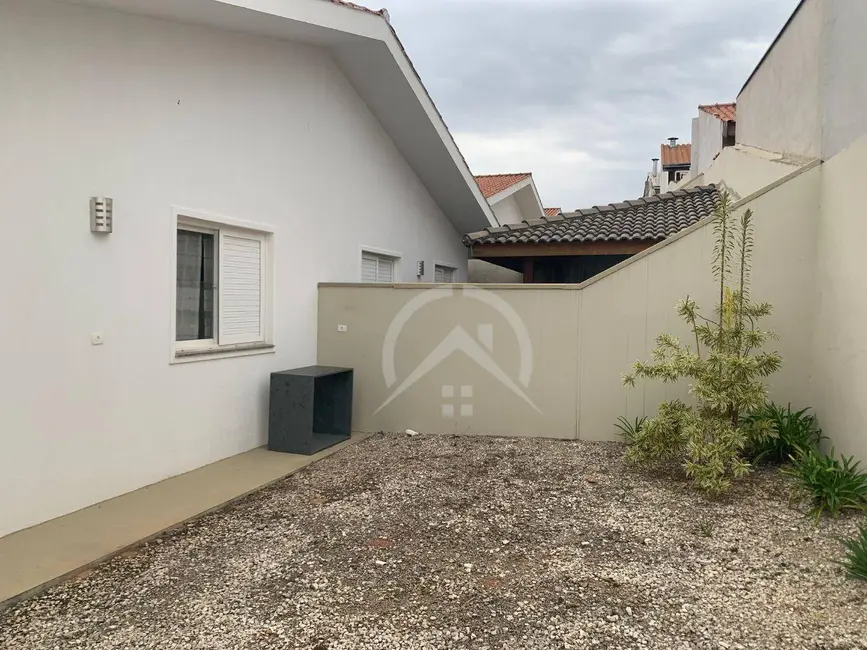 Foto 8 de Casa com 3 quartos à venda, 200m2 em Bom Jesus Dos Perdoes - SP