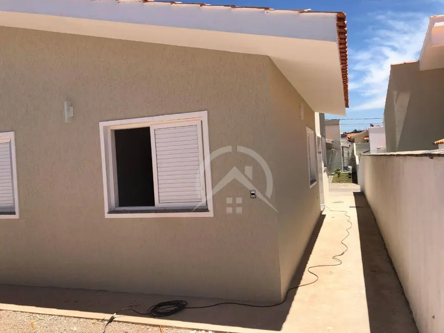 Foto 3 de Casa com 3 quartos à venda, 200m2 em Bom Jesus Dos Perdoes - SP
