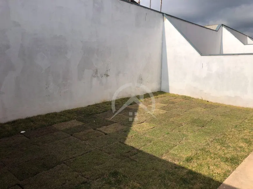 Foto 4 de Casa com 3 quartos à venda, 200m2 em Bom Jesus Dos Perdoes - SP