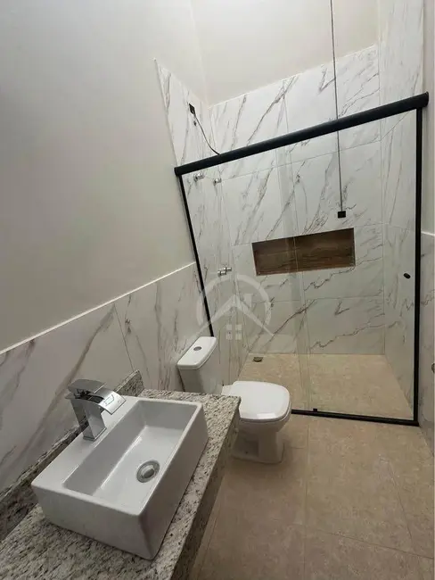 Foto 2 de Casa com 3 quartos à venda, 189m2 em Atibaia - SP